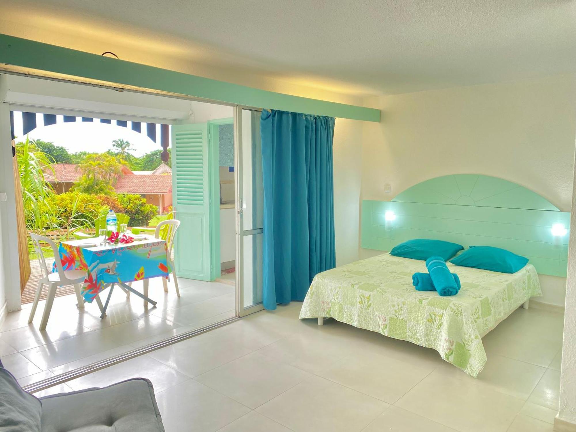 Studio Petite Plage - Pieds Dans L'Eau Sainte-Anne Exterior photo
